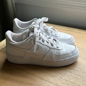 Air Force 1 sneakers